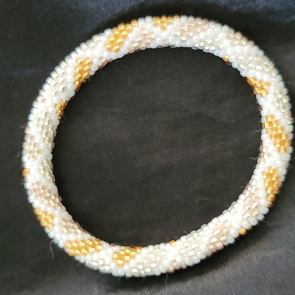 Sashka White, Gold and Silver bracelet